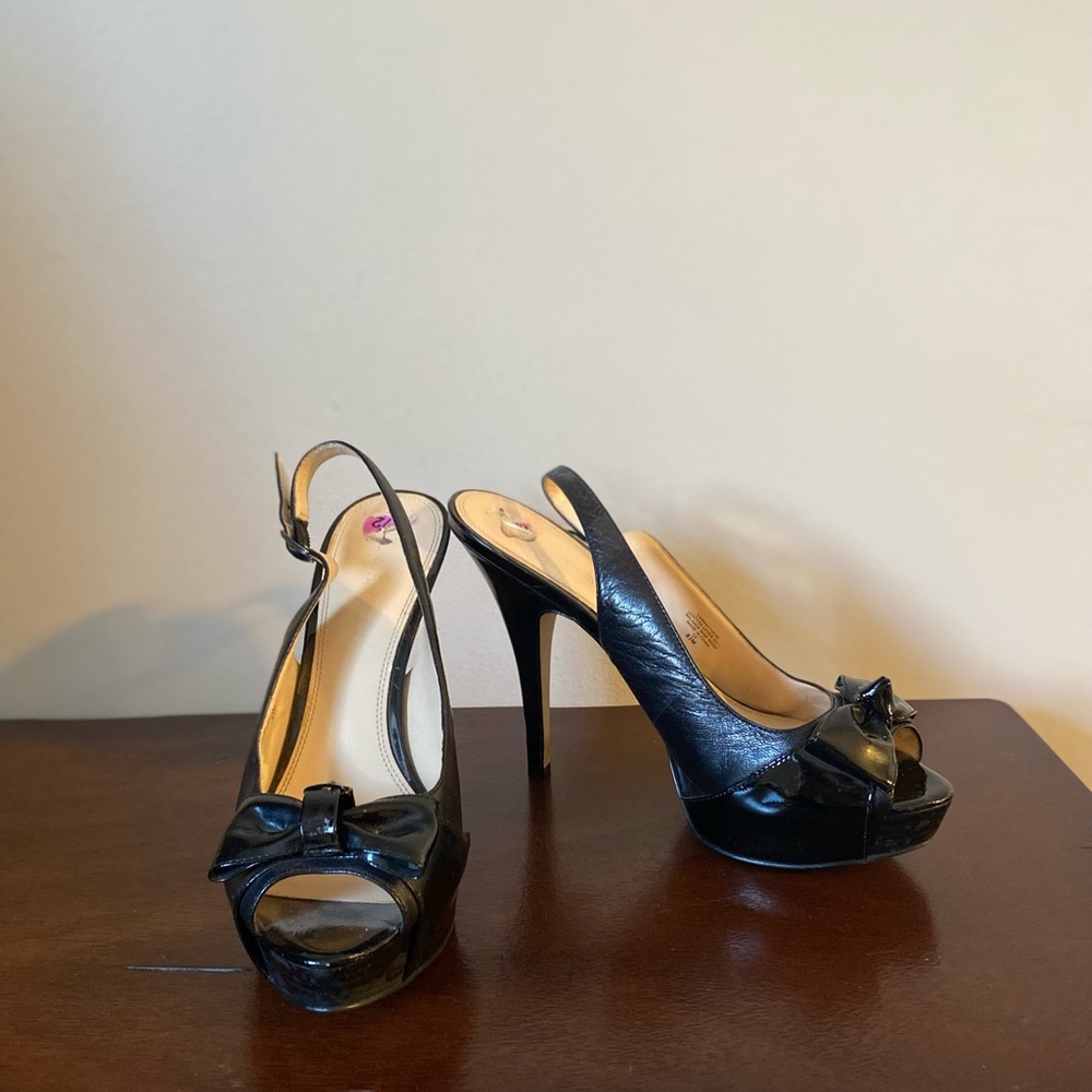 Black Enzo Angeloni peep toe pumps 8.5